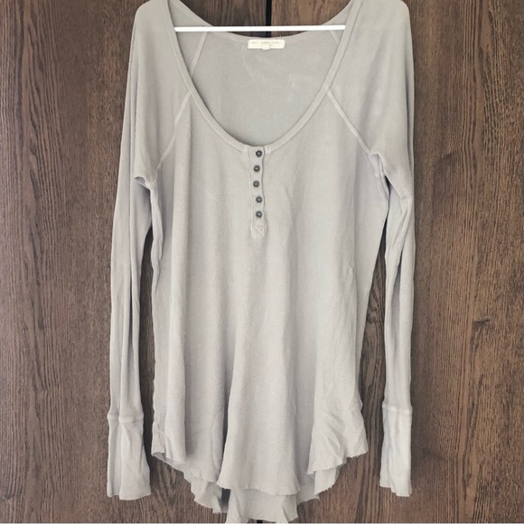 Urban Outfitters Truly Madly Deeply Long Sleeve Scoop Neck Gray M - Picture 2 of 5